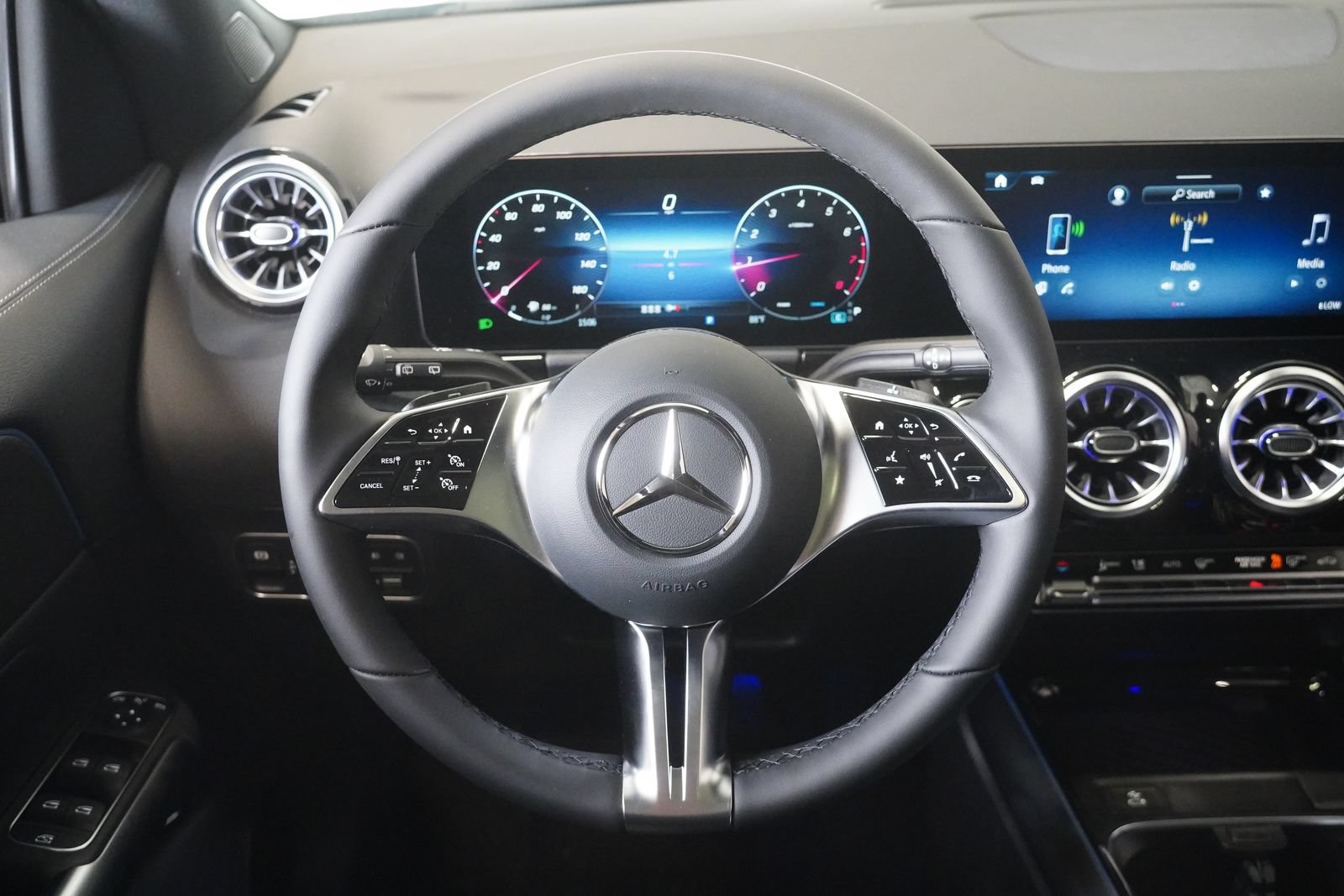 New 2026 Mercedes-Benz GLA 250 4MATIC image 18
