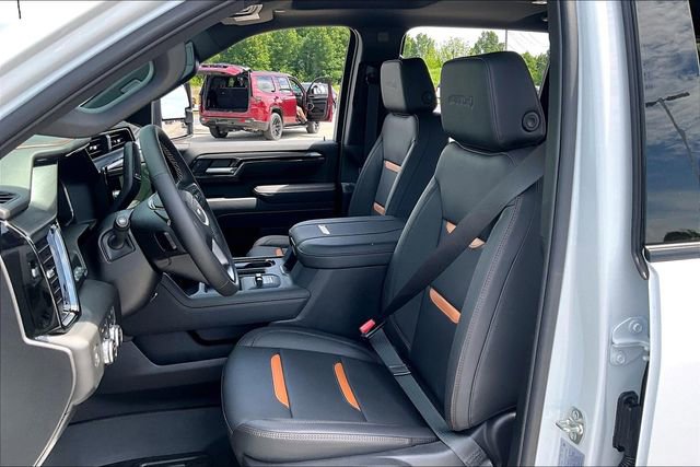 New 2026 GMC Sierra 2500 AT4 w/ AT4 Premium Plus Package AWD/4WD image 9