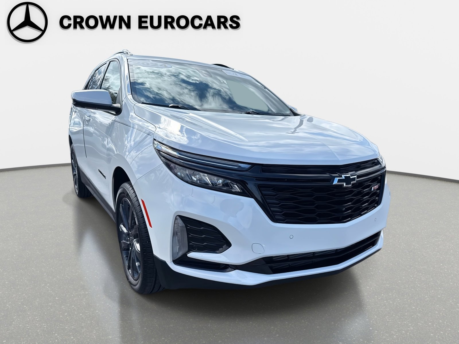 Used 2024 Chevrolet Equinox RS w/ RS Leather Package AWD/4WD image 9