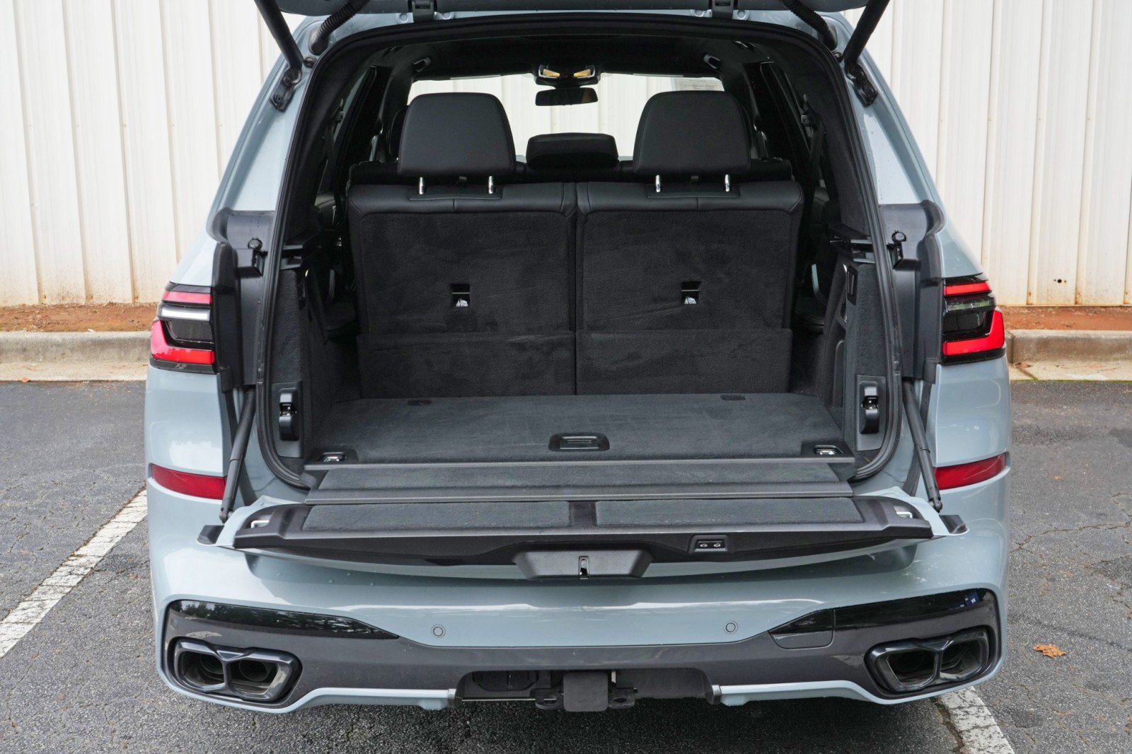 Used 2023 BMW X7 M60i w/ Executive Package AWD/4WD image 10