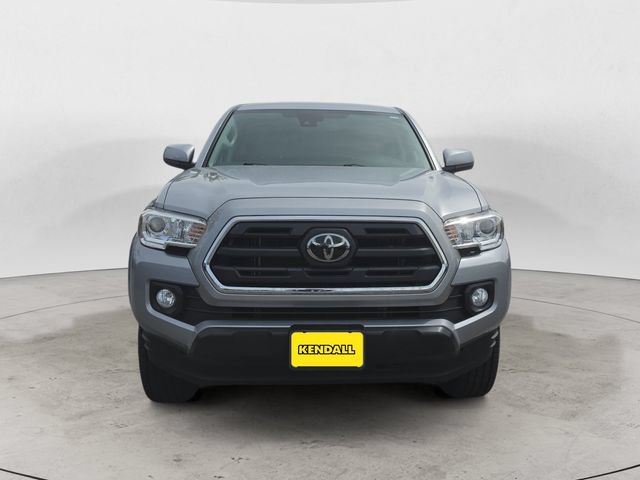 Used 2019 Toyota Tacoma SR5 AWD/4WD image 16