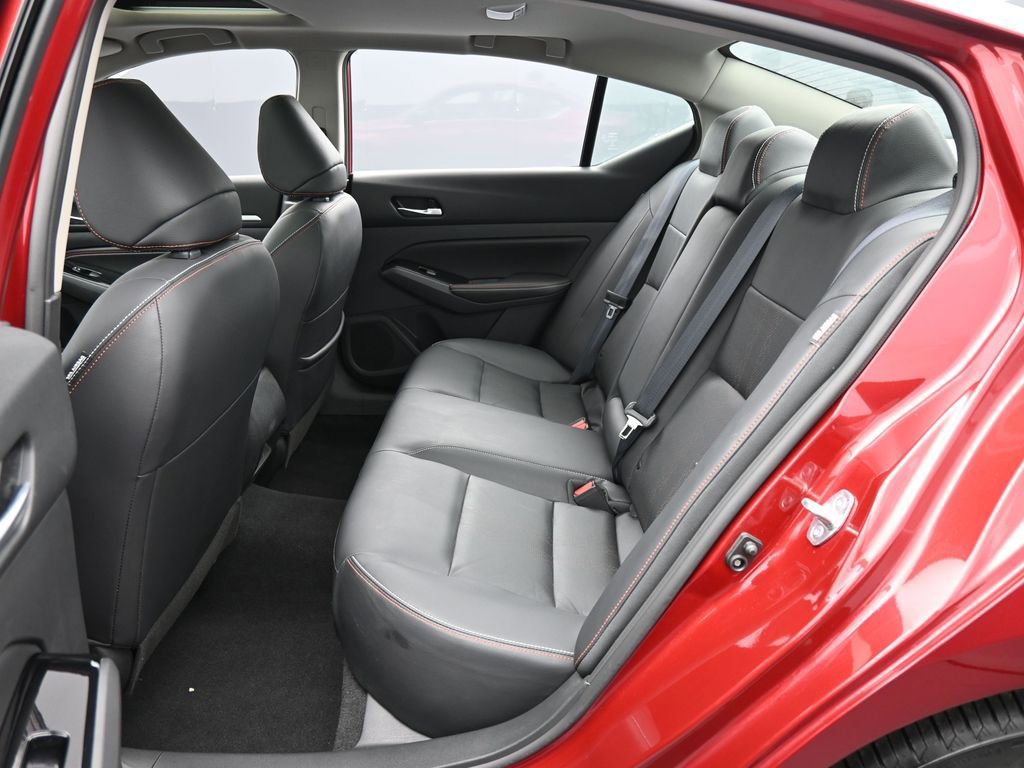 Used 2023 Nissan Altima 2.5 SR w/ SR Premium Package image 34