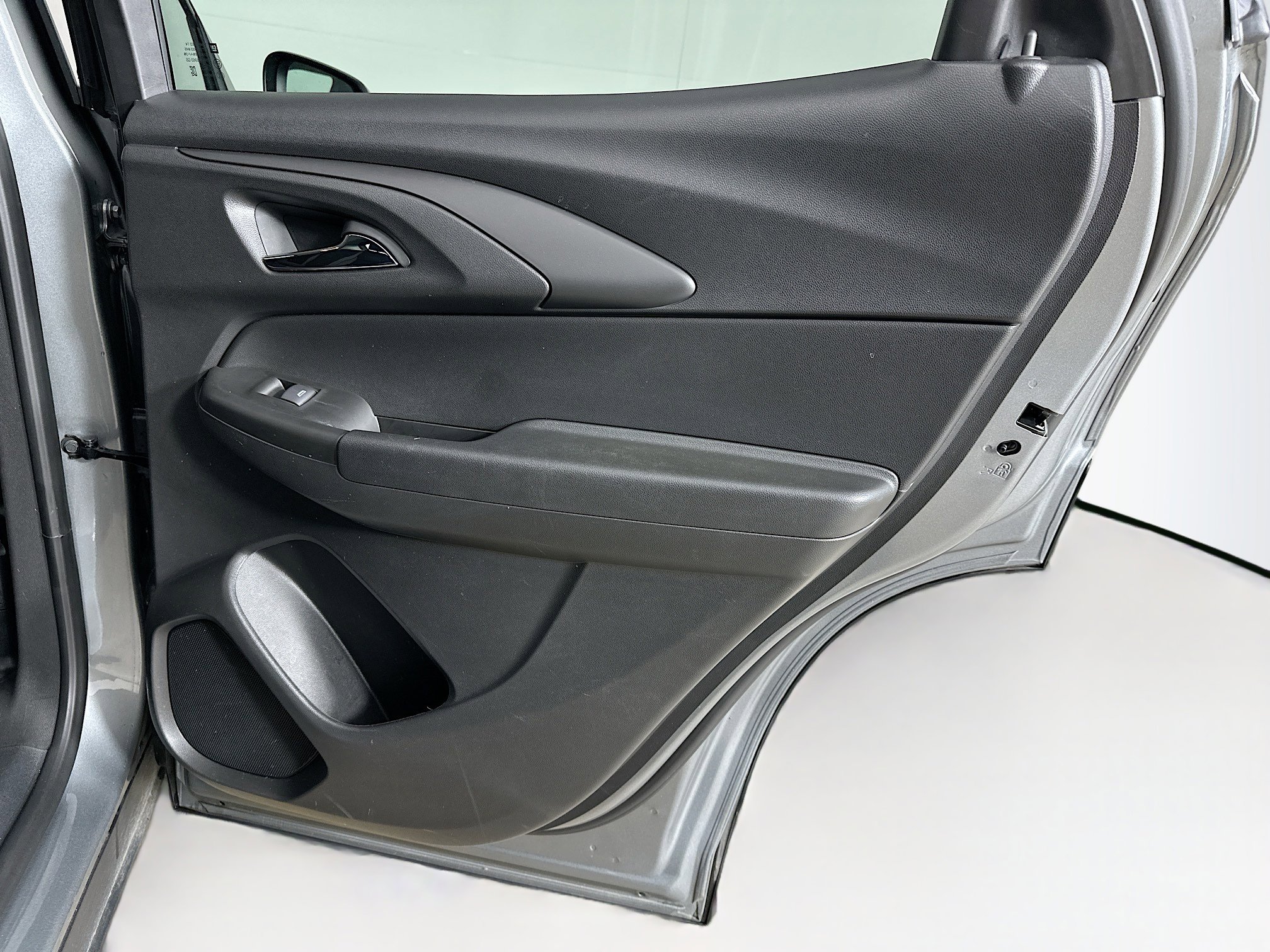 Used 2025 Chevrolet TrailBlazer LT image 28