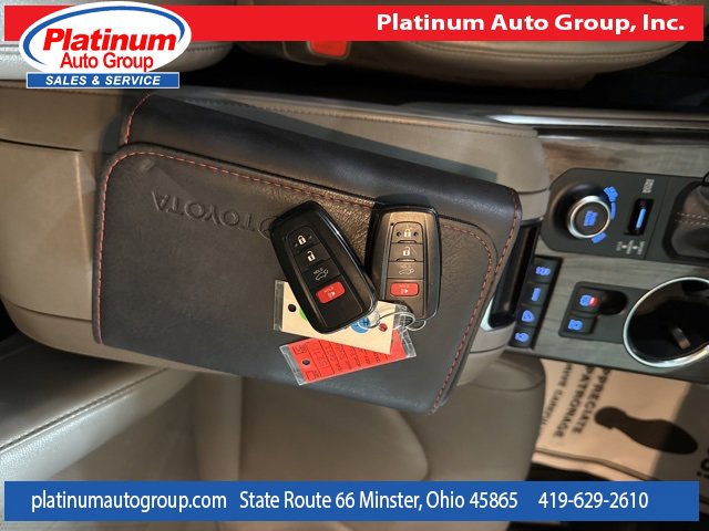 Used 2022 Toyota Highlander Platinum image 25