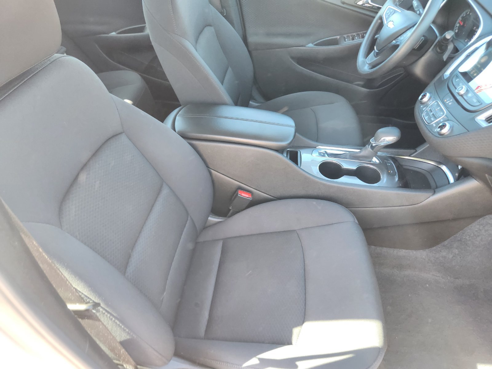 Used 2025 Chevrolet Malibu LT FWD image 15