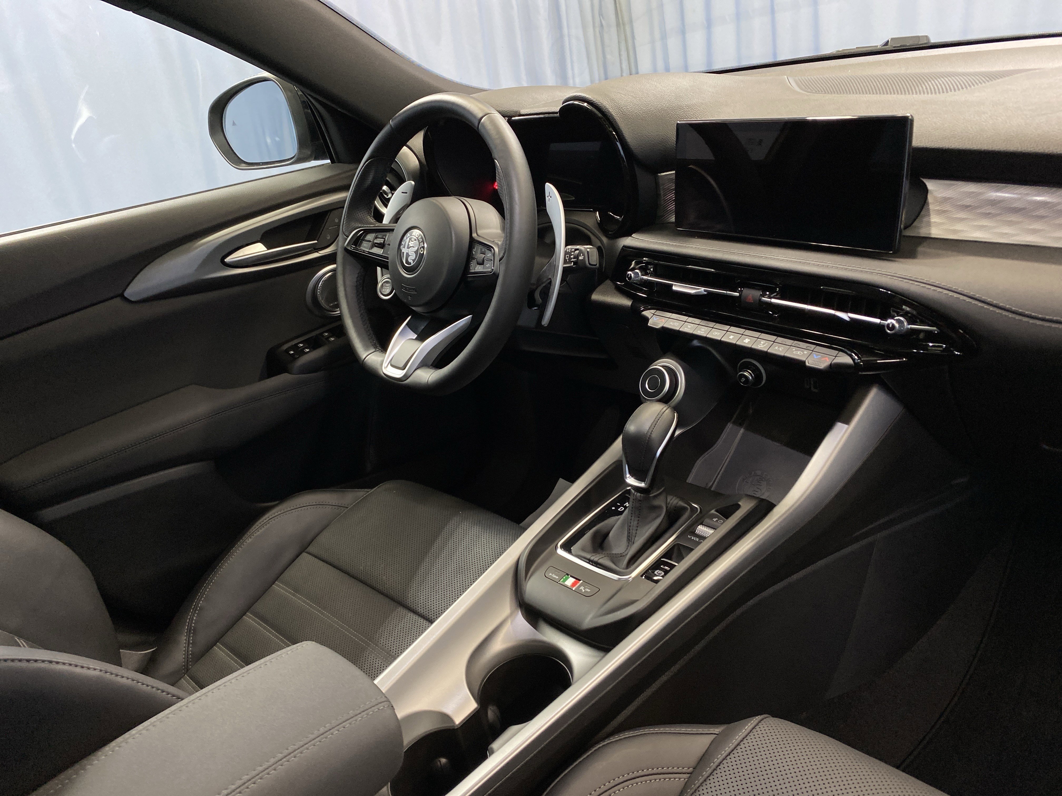 Used 2024 Alfa Romeo Tonale Veloce image 46