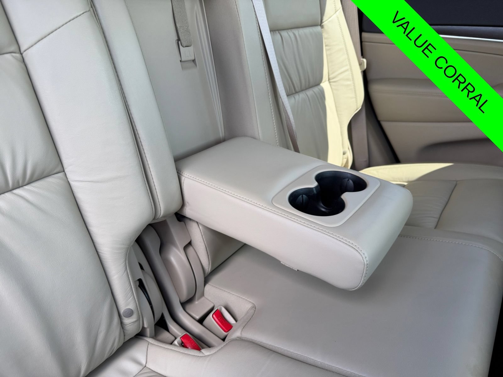 Used 2015 Jeep Grand Cherokee Limited w/ Trailer Tow Group IV AWD/4WD image 17