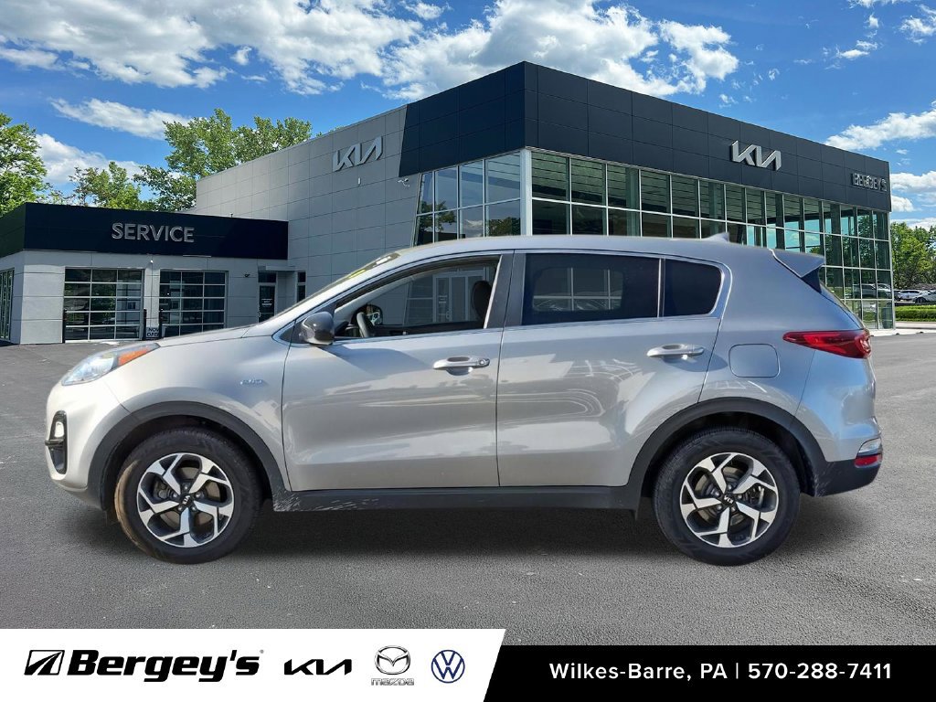 Used 2020 Kia Sportage LX AWD/4WD image 16