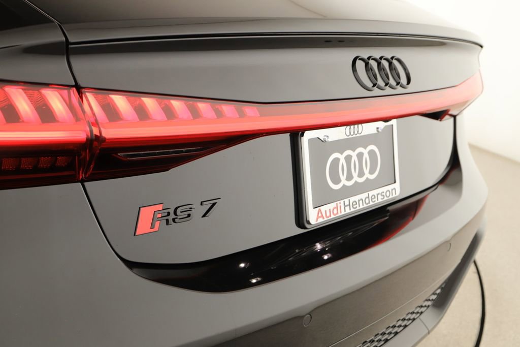Used 2024 Audi RS 7 Performance w/ Black Optic Package AWD/4WD image 37