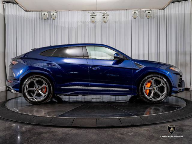 Used 2020 Lamborghini Urus AWD/4WD image 15