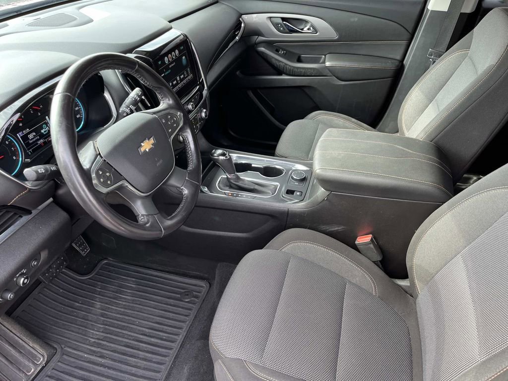 Used 2018 Chevrolet Traverse LT image 28