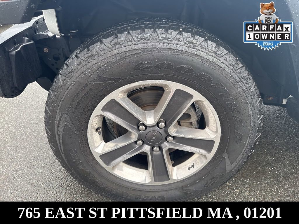 Used 2021 Jeep Wrangler Unlimited Sahara w/ Cold Weather Group image 24