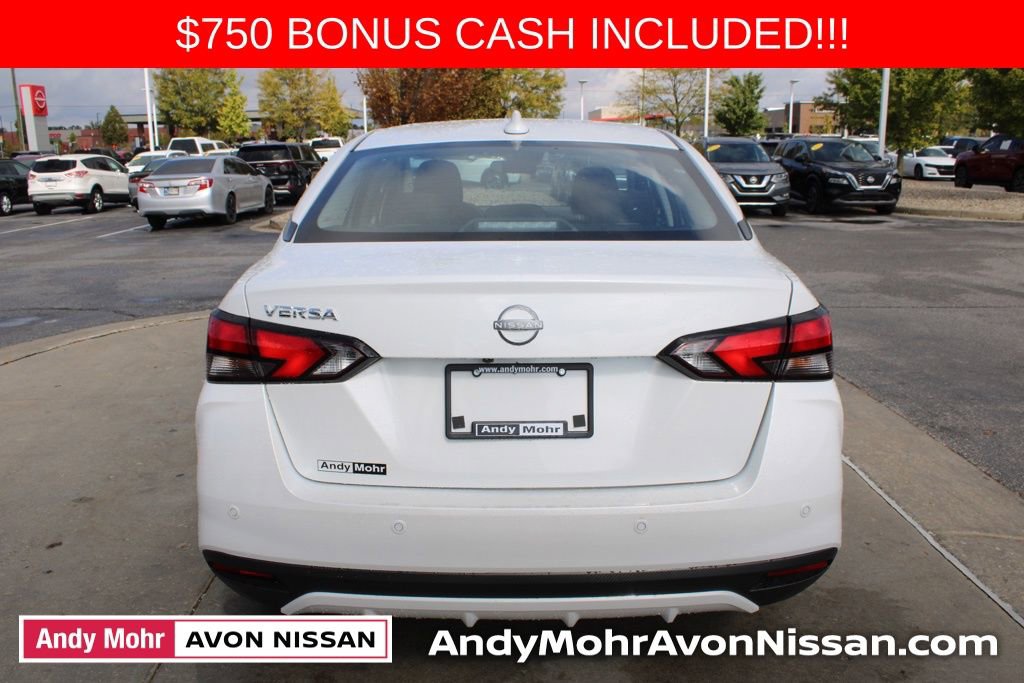 New 2025 Nissan Versa SV w/ Trunk Package image 4