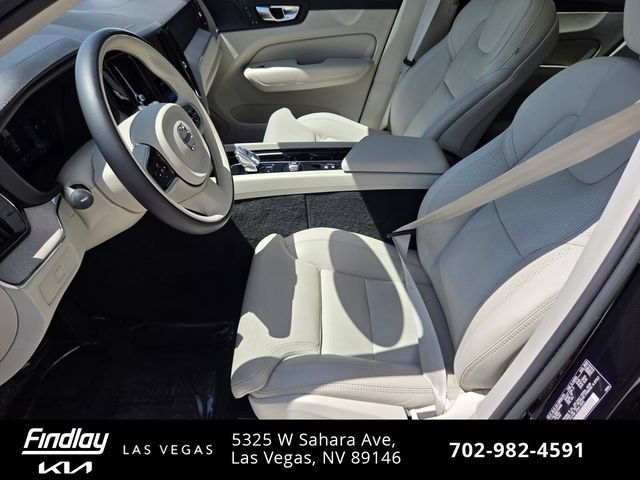 Used 2023 Volvo XC60 B5 Ultimate w/ Protection Package Premier FWD image 14