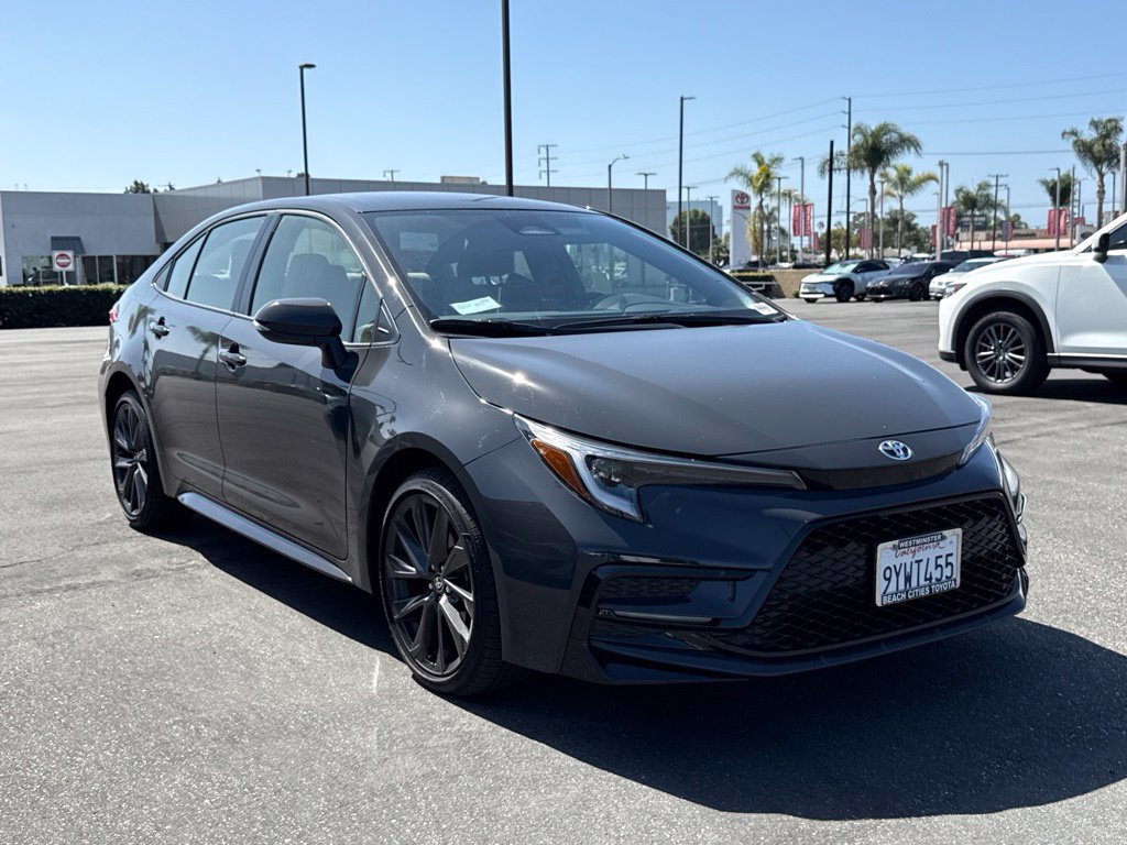 Used 2026 Toyota Corolla SE w/ SE Package FWD image 1