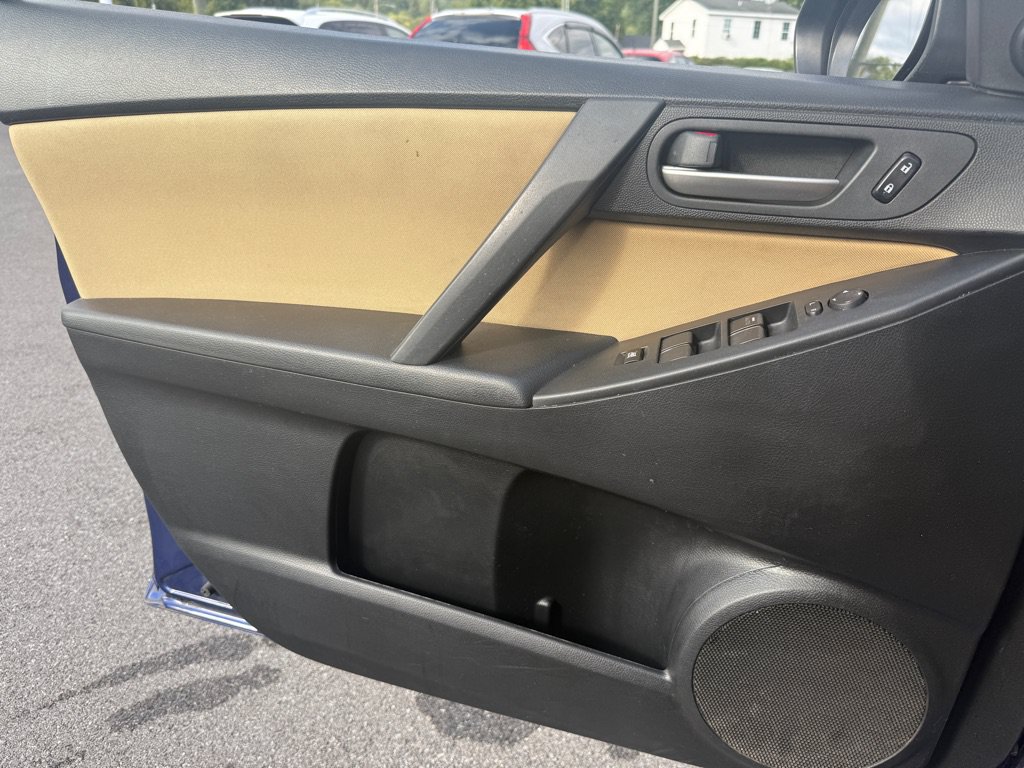 Used 2012 MAZDA MAZDA3 i Touring FWD image 22
