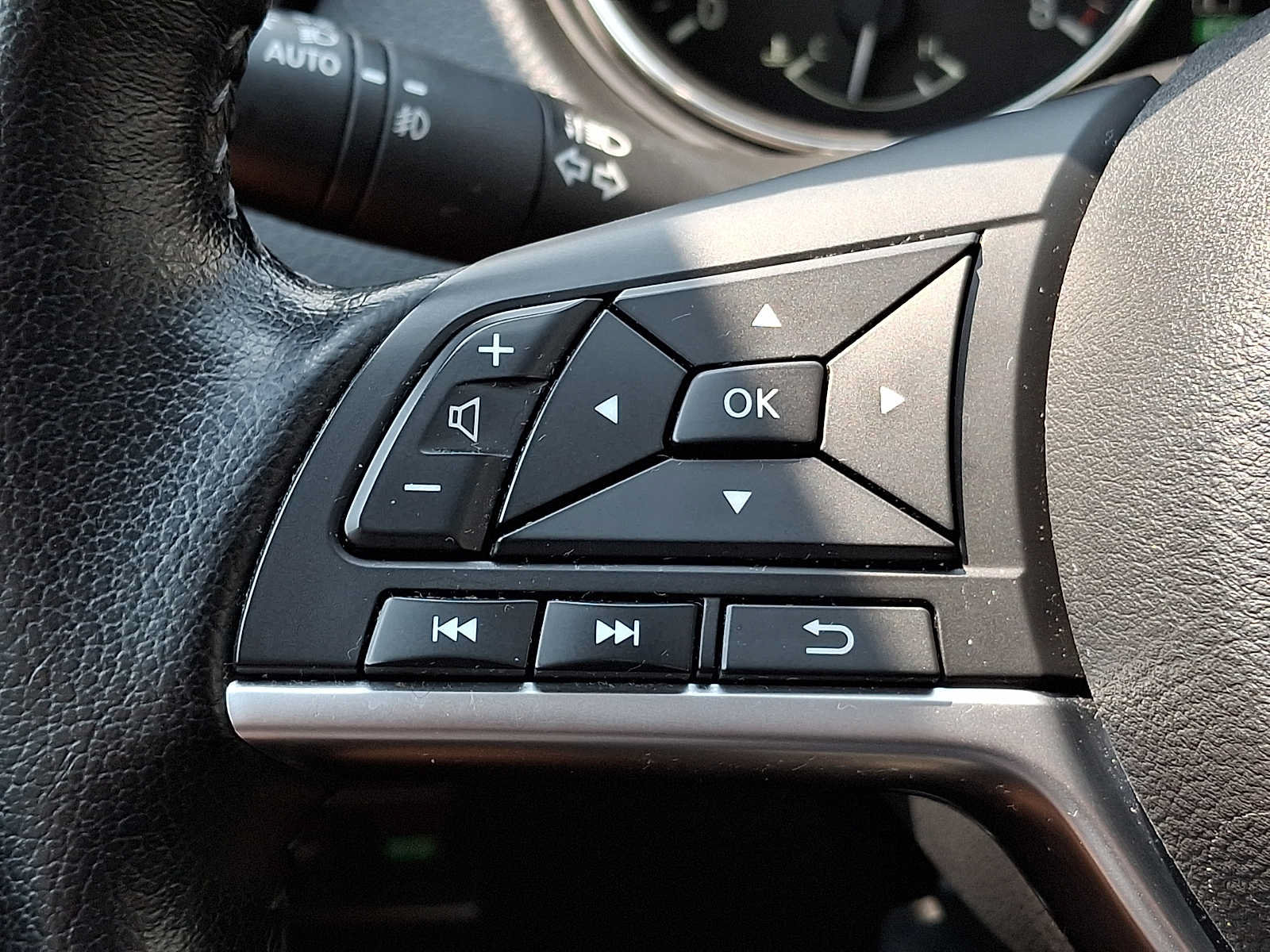 Used 2020 Nissan Rogue Sport SL w/ Premium Package AWD/4WD image 18