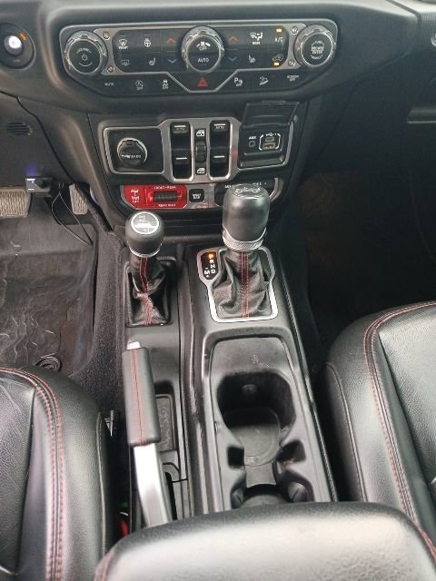 Used 2018 Jeep Wrangler Unlimited Rubicon AWD/4WD image 17