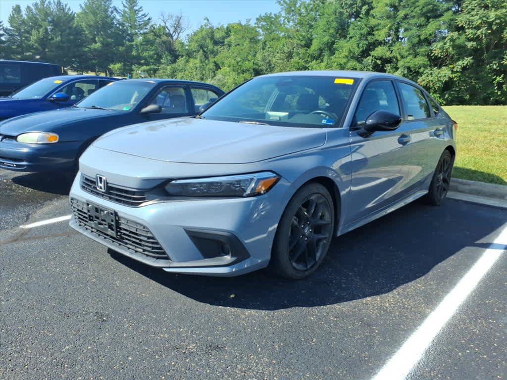 Used 2024 Honda Civic Sport image 2