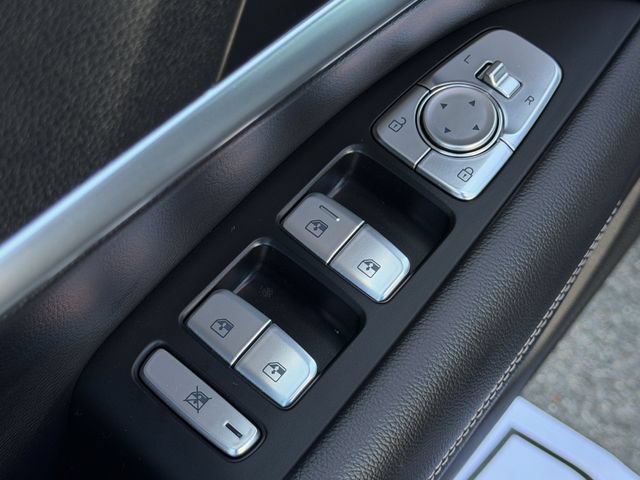 Used 2026 Genesis G70 2.5T RWD image 22