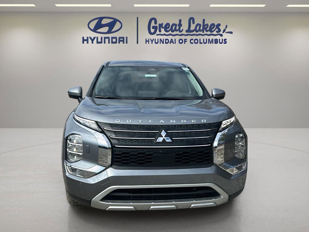 Used 2024 Mitsubishi Outlander SE image 8