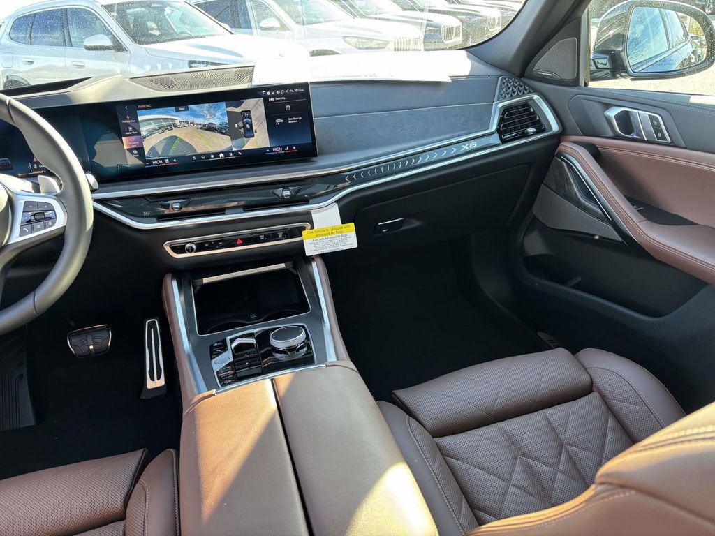 New 2026 BMW X6 xDrive40i w/ Climate Comfort Package image 32