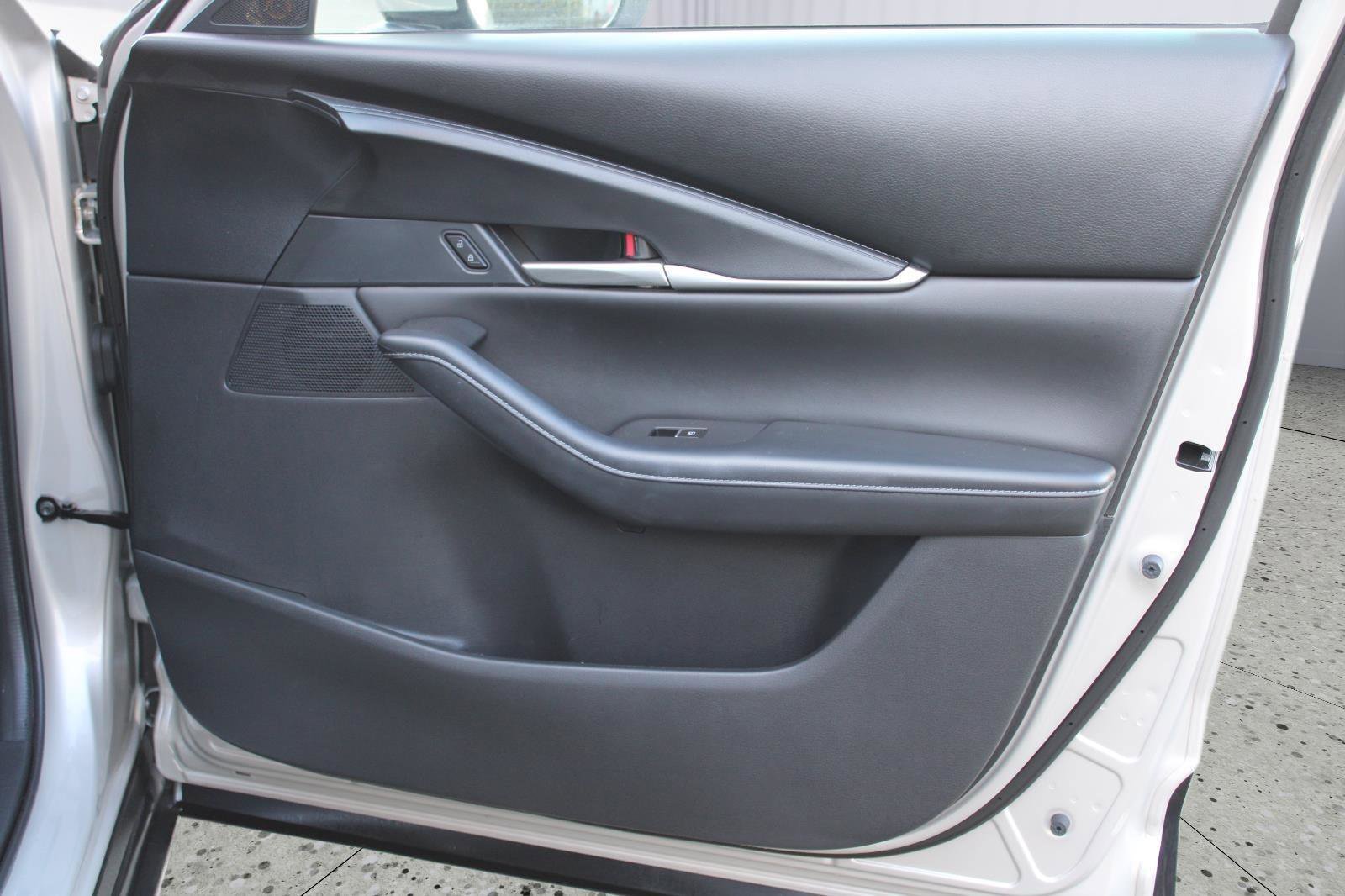 Used 2023 MAZDA CX-30 AWD 2.5 S w/ Select Package image 35