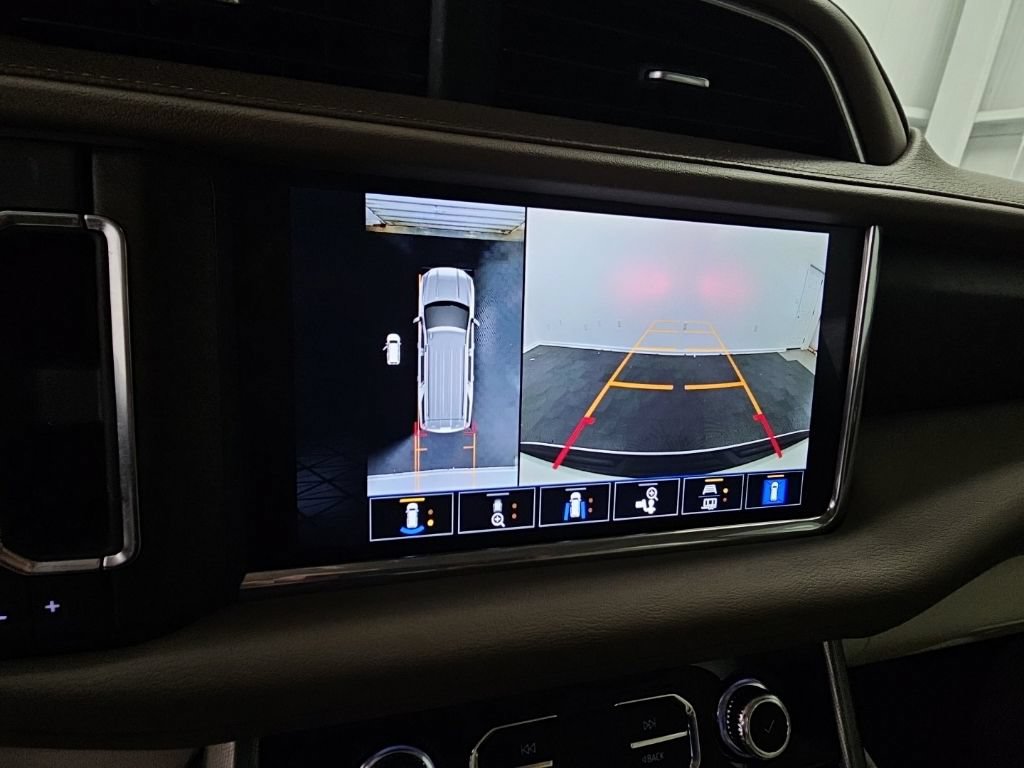 Used 2022 GMC Yukon Denali w/ Advanced Technology Package RWD image 19