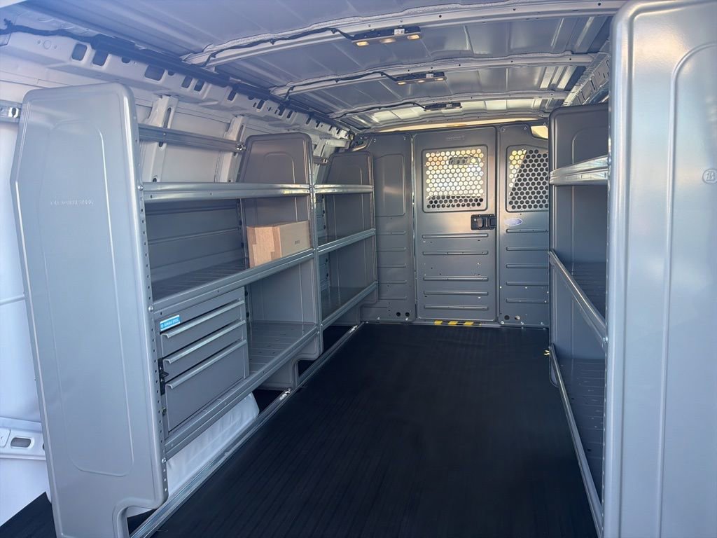 New 2025 Chevrolet Express 2500 Work Van w/ Driver Convenience Package image 31