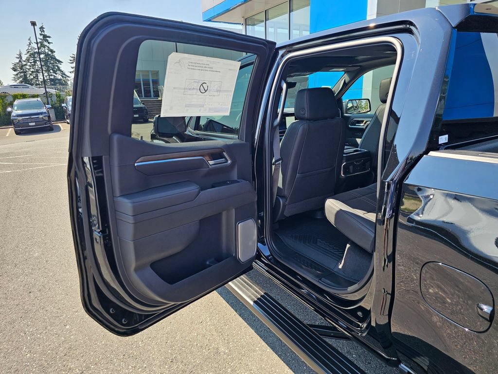 New 2026 Chevrolet Silverado 1500 High Country w/ Midnight Edition AWD/4WD image 16