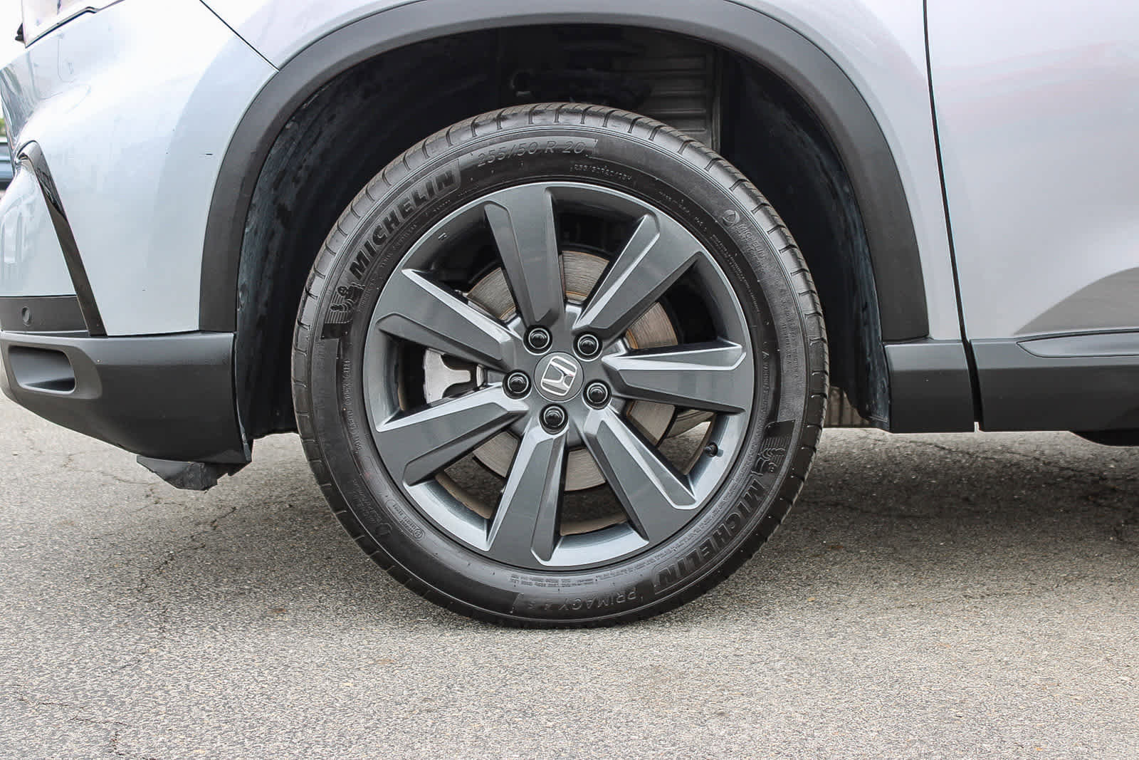 Certified 2025 Honda Pilot Sport image 11