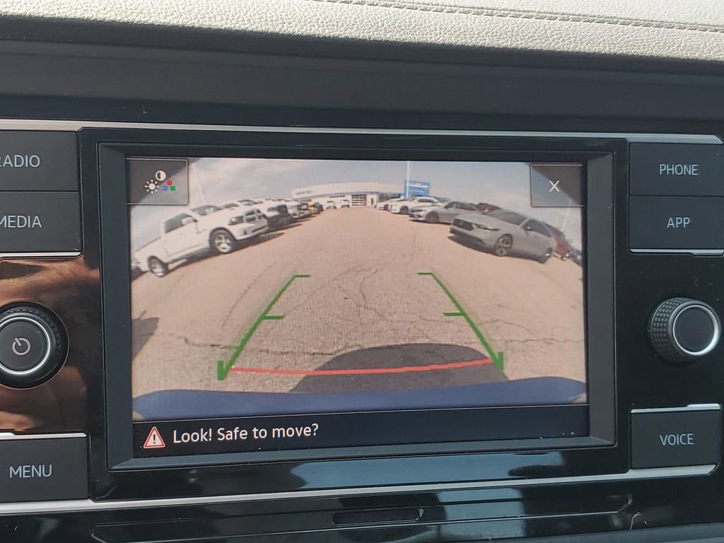 Used 2023 Volkswagen Jetta SE image 16