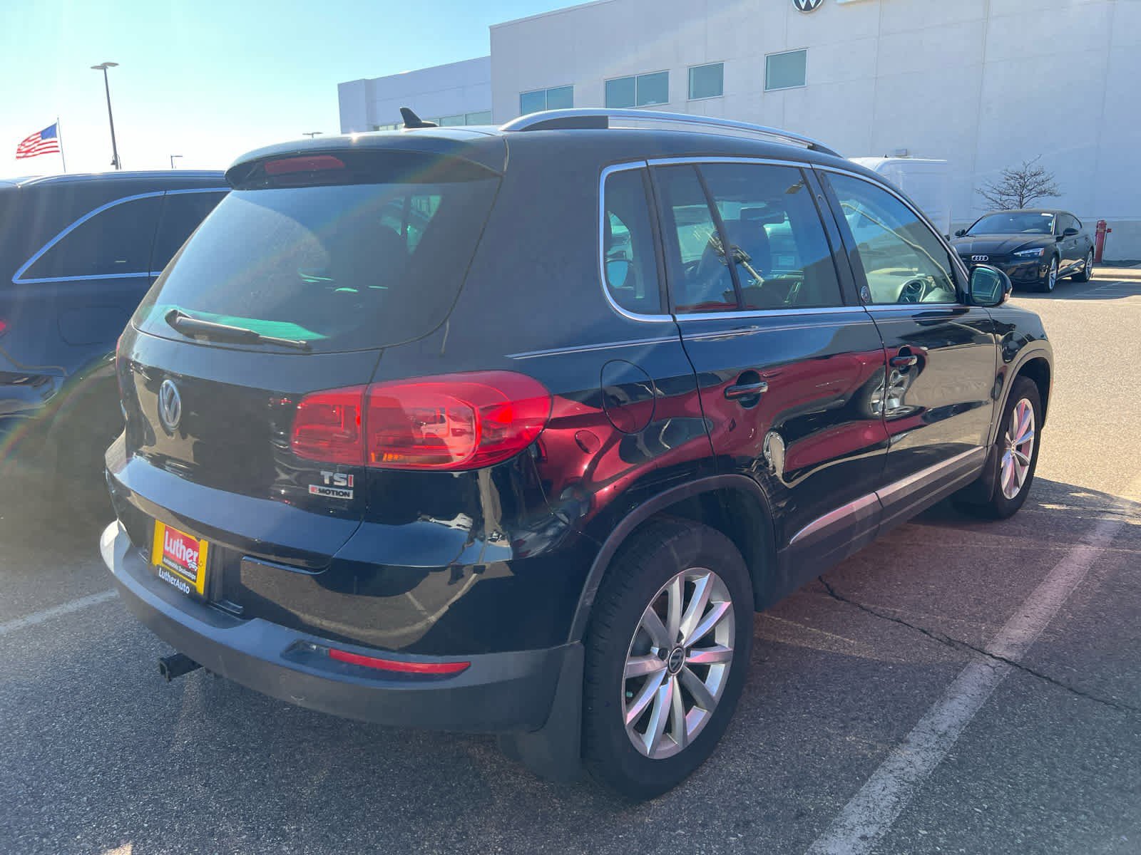 Used 2017 Volkswagen Tiguan Wolfsburg Edition image 5