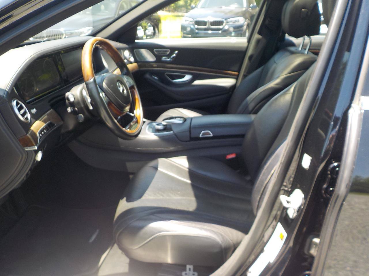 Used 2017 Mercedes-Benz S 550 4MATIC Sedan image 25