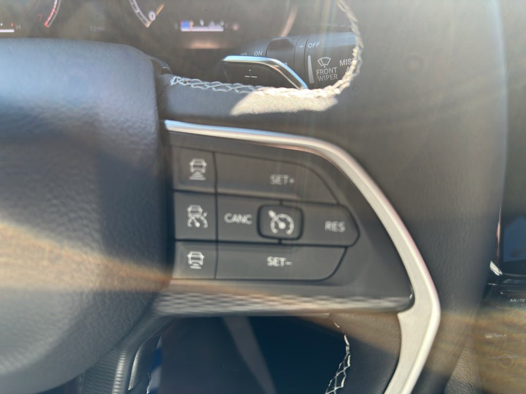 New 2025 Jeep Grand Cherokee Laredo X RWD image 14