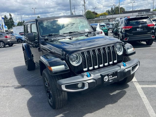 Used 2023 Jeep Wrangler Unlimited Sahara AWD/4WD image 5