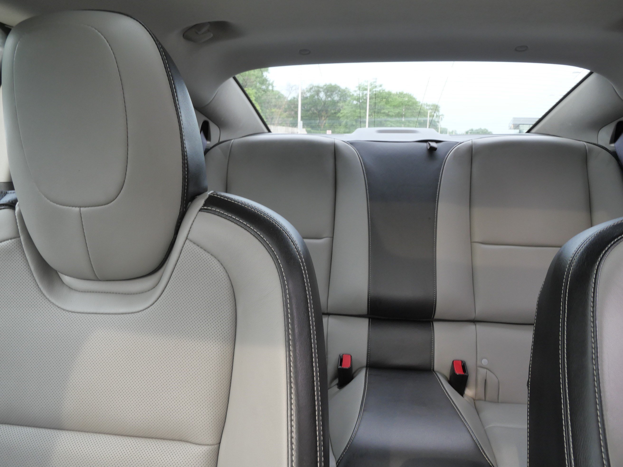 Used 2011 Chevrolet Camaro LT RWD image 13