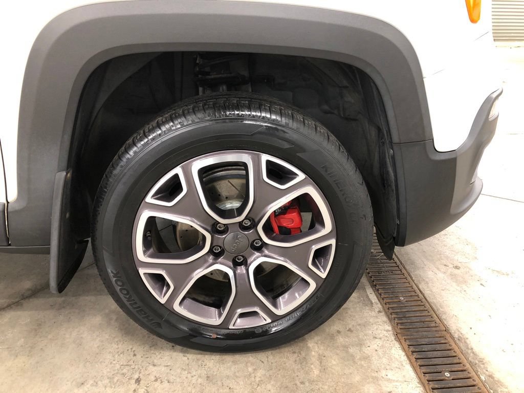 Used 2015 Jeep Renegade Limited AWD/4WD image 25