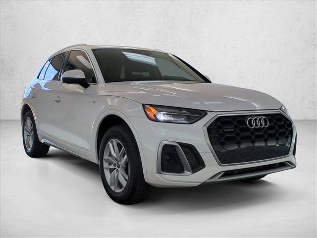 Used 2023 Audi Q5 2.0T Premium AWD/4WD image 3