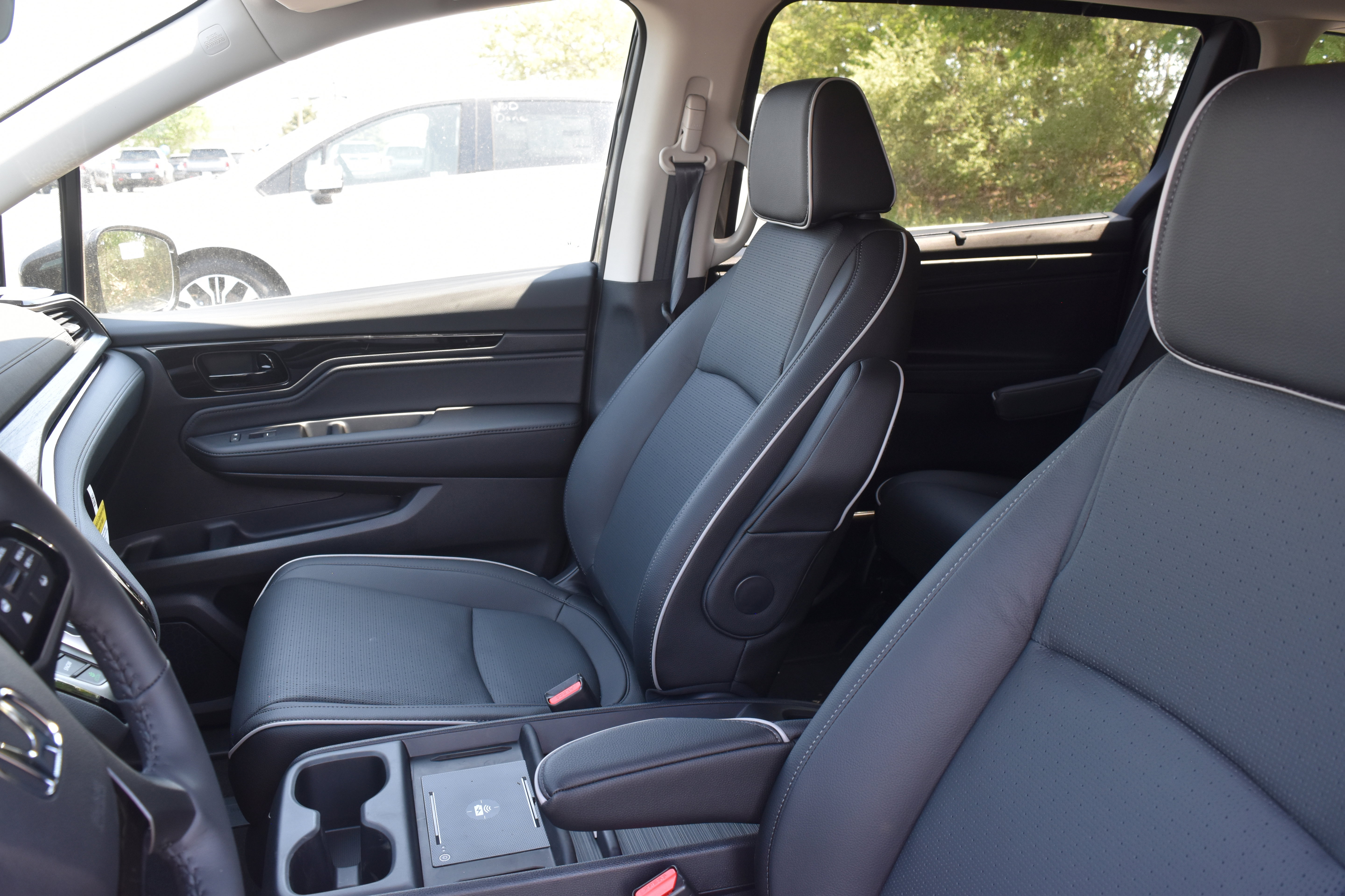 New 2026 Honda Odyssey Elite image 12
