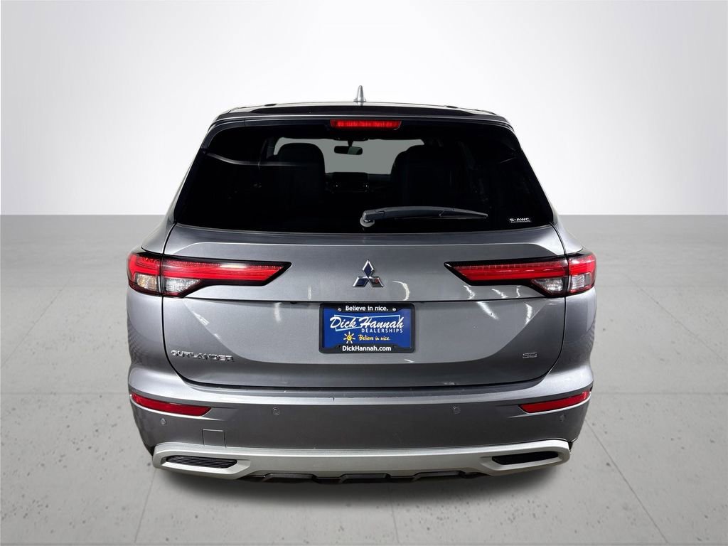 Used 2024 Mitsubishi Outlander SE image 7