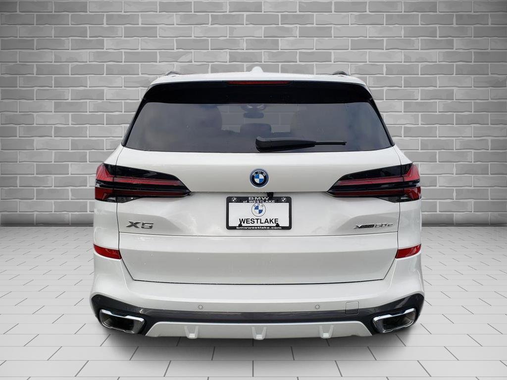 Used 2025 BMW X5 xDrive50e w/ M Sport Package image 6