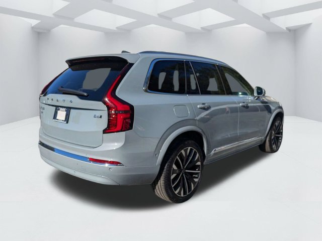 Certified 2026 Volvo XC90 B6 Ultra AWD/4WD image 5