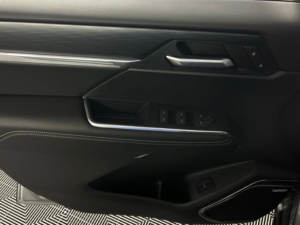 Used 2024 GMC Acadia Elevation w/ Super Cruise Package image 24