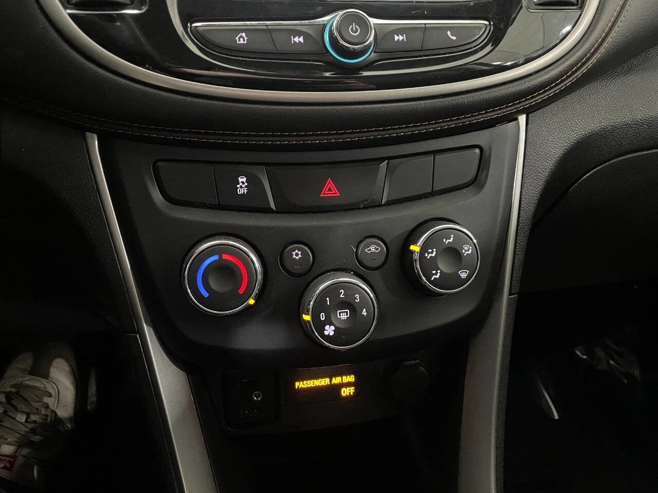 Used 2019 Chevrolet Trax LS w/ Tint and Cruise Package image 36