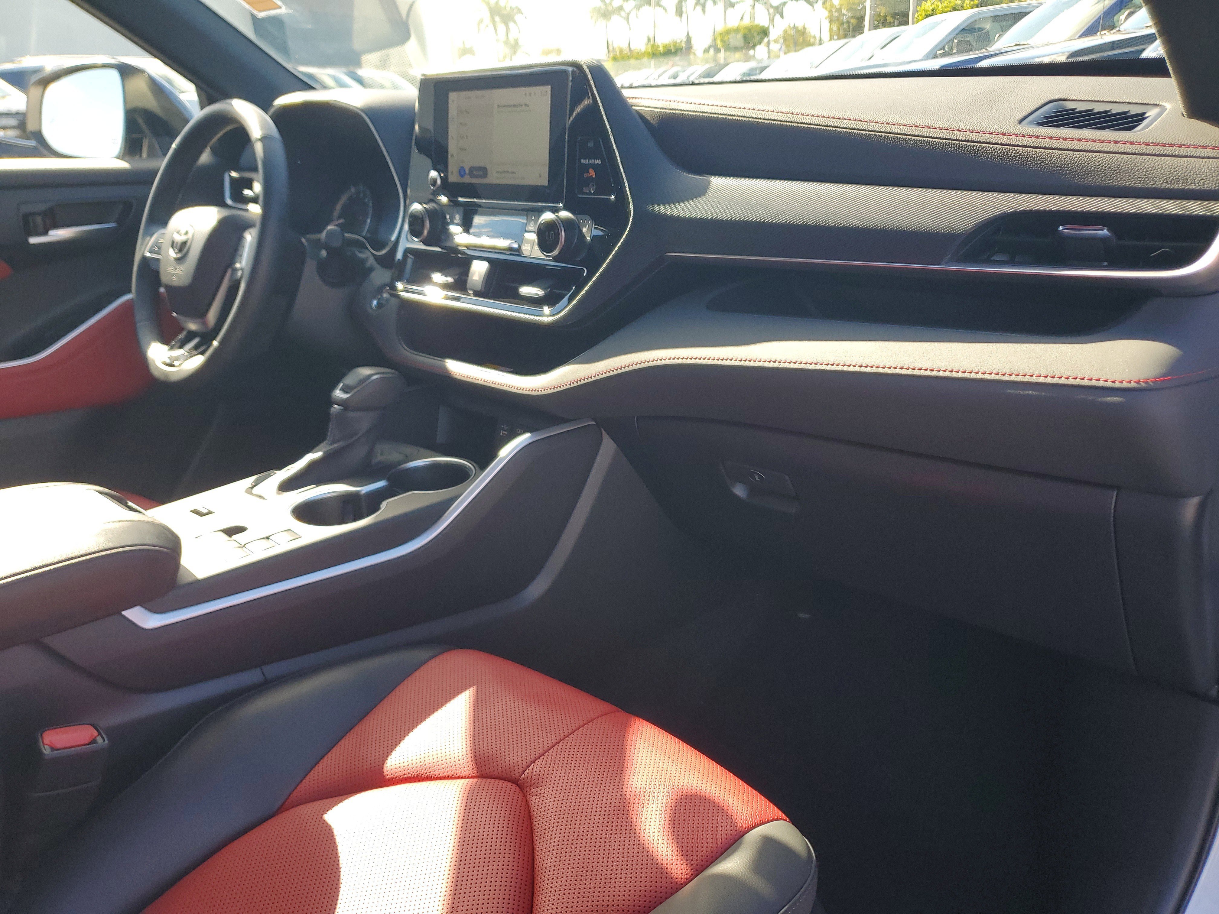 Used 2023 Toyota Highlander XSE image 20