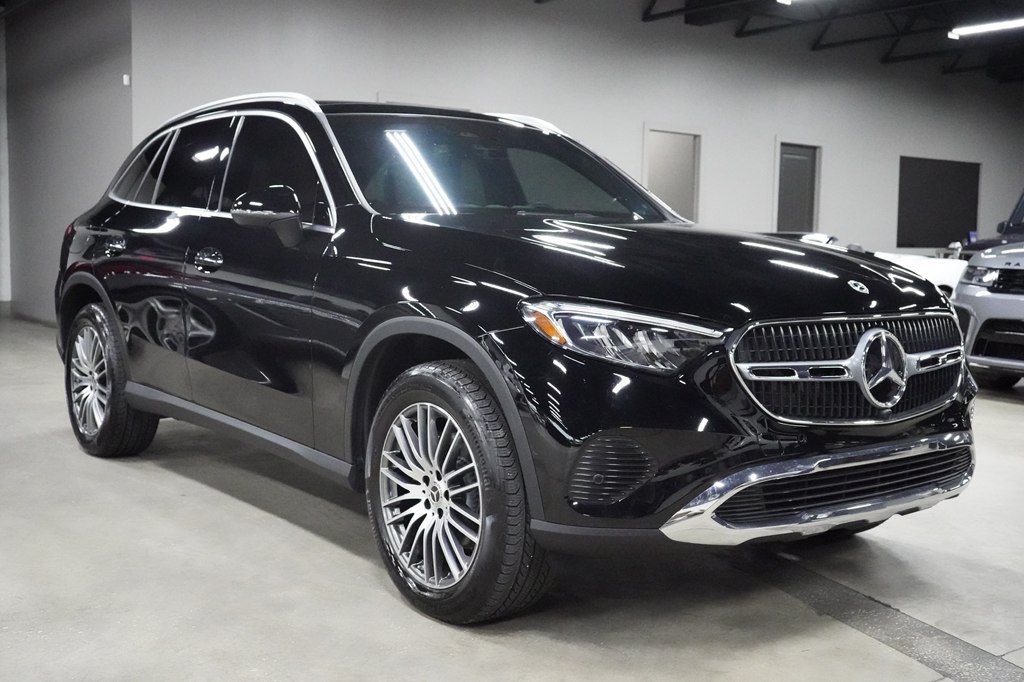 Used 2024 Mercedes-Benz GLC 300 4MATIC image 7