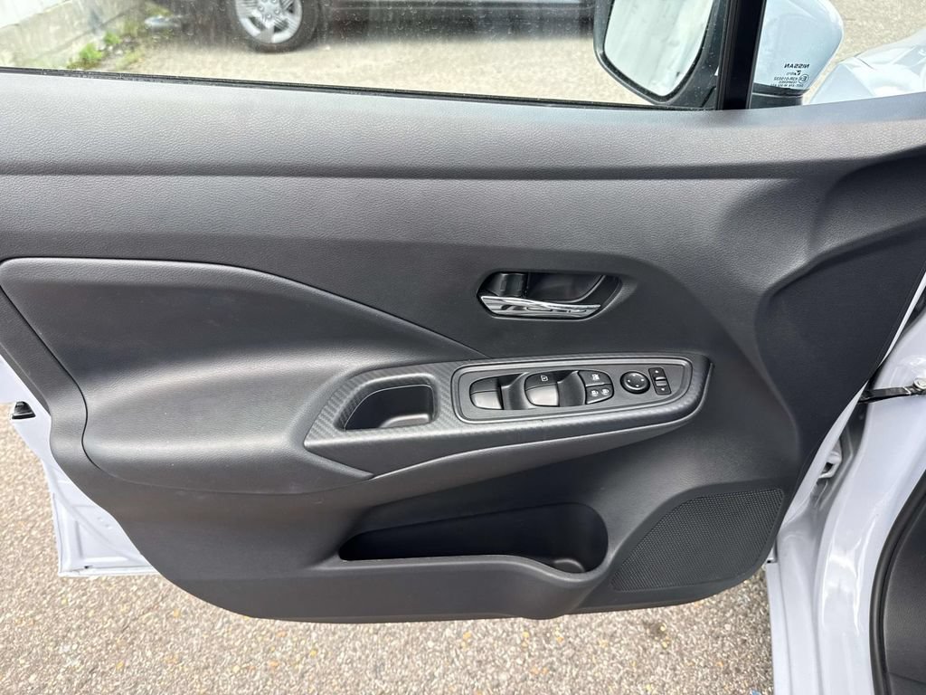 Used 2025 Nissan Versa SV w/ Trunk Package FWD image 21