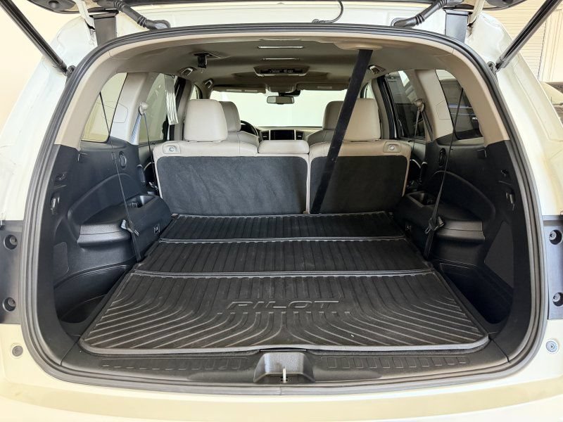 Used 2016 Honda Pilot Touring image 13