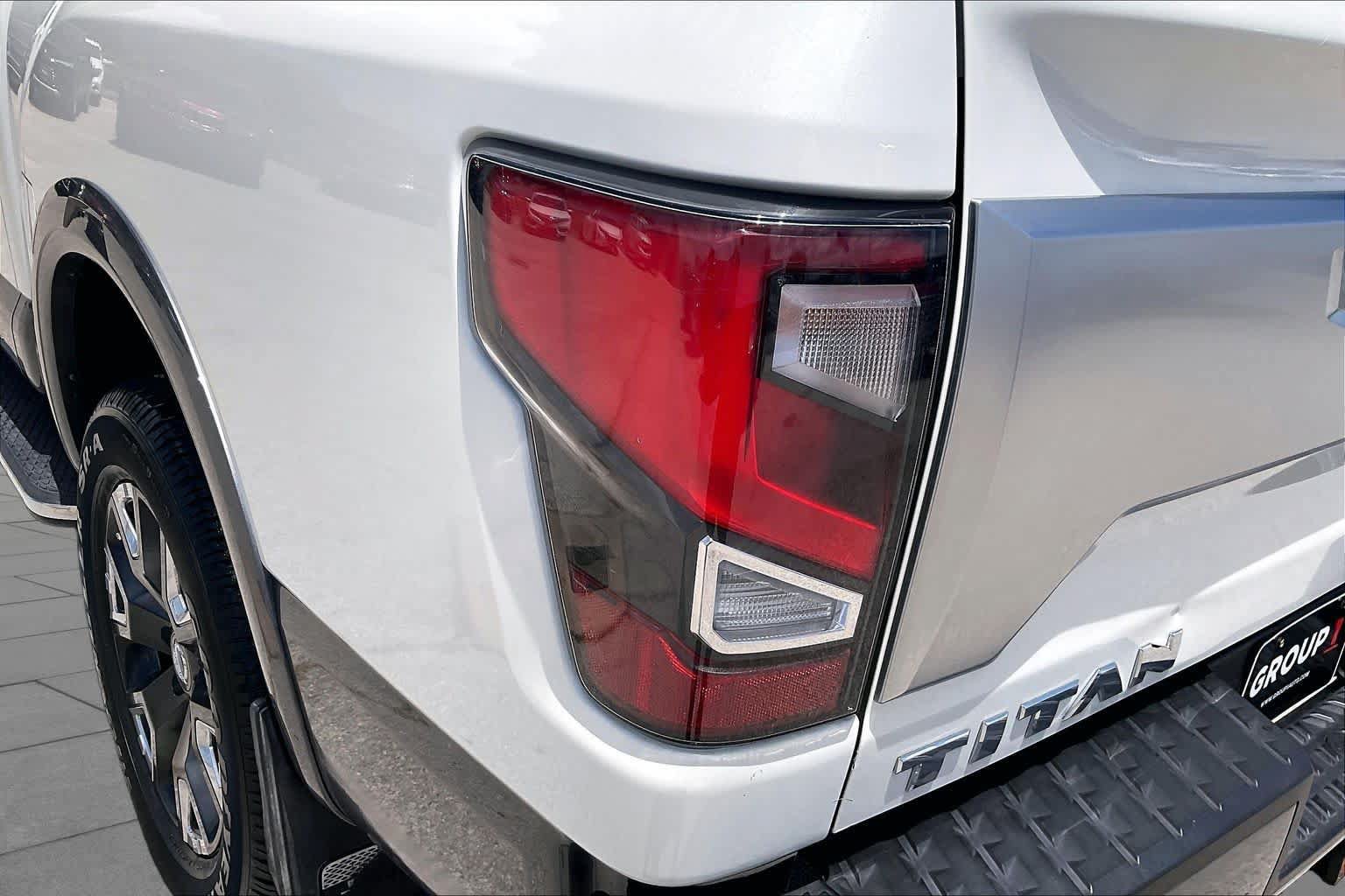 Used 2021 Nissan Titan Platinum Reserve w/ Off Road Protection Package AWD/4WD image 28